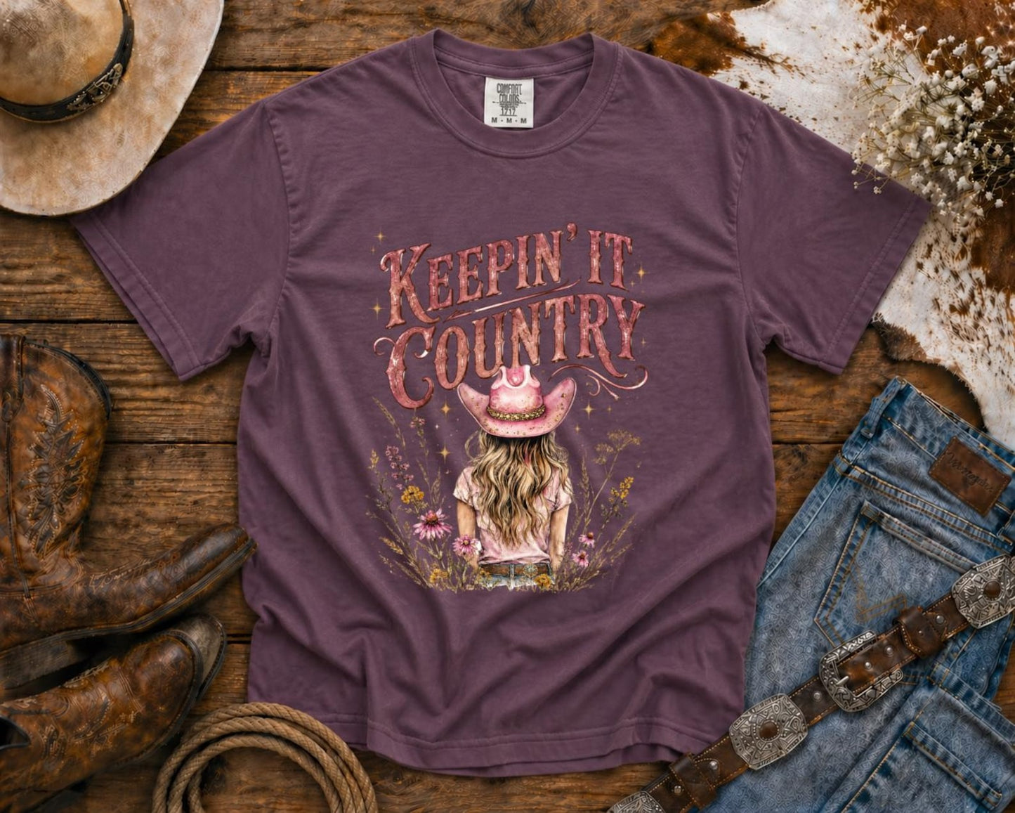Keepin' It Country T-Shirt — Cowgirl TShirt | Western Tee | Comfort Colors Country Tee | Vintage Country Shirt | Rodeo Shirt