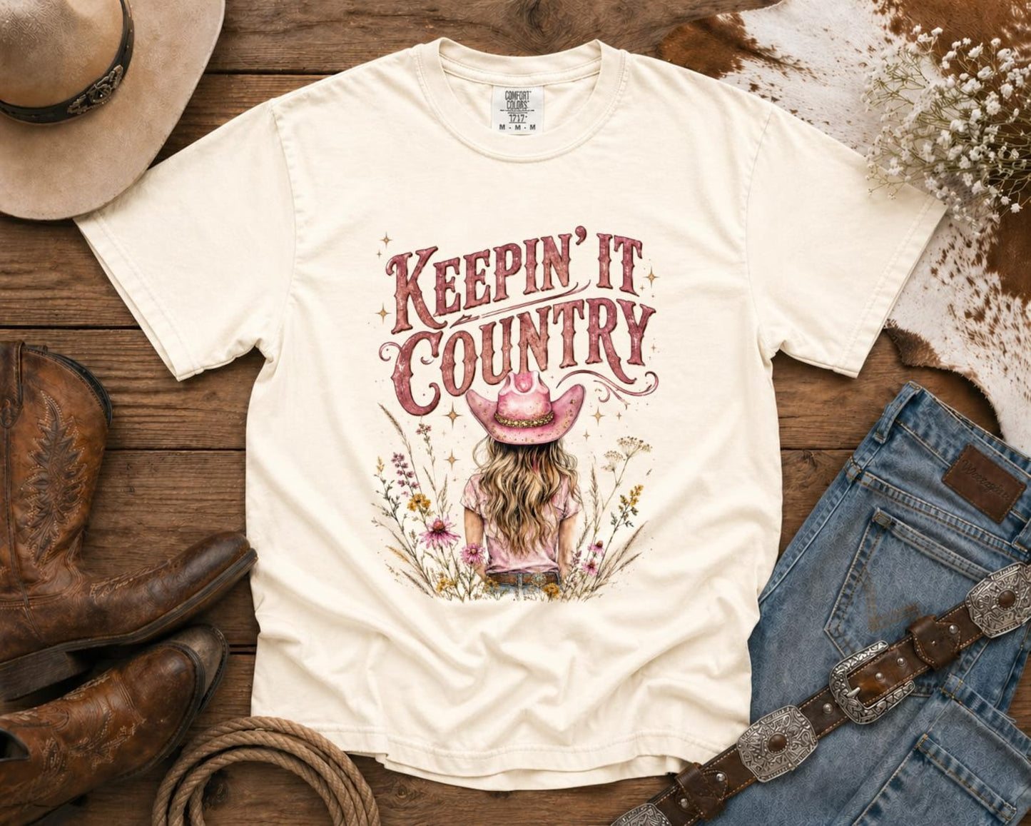 Keepin' It Country T-Shirt — Cowgirl TShirt | Western Tee | Comfort Colors Country Tee | Vintage Country Shirt | Rodeo Shirt