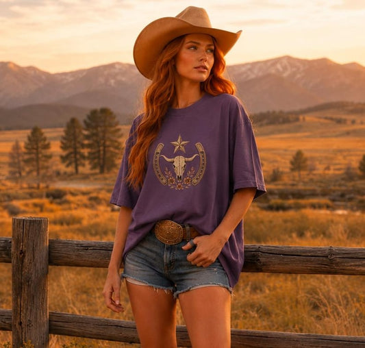 Western Skull & Horseshoe T-Shirt — Cowgirl TShirt | Western Tee | Comfort Colors Country Tee | Vintage Country Shirt | Rodeo Shirt